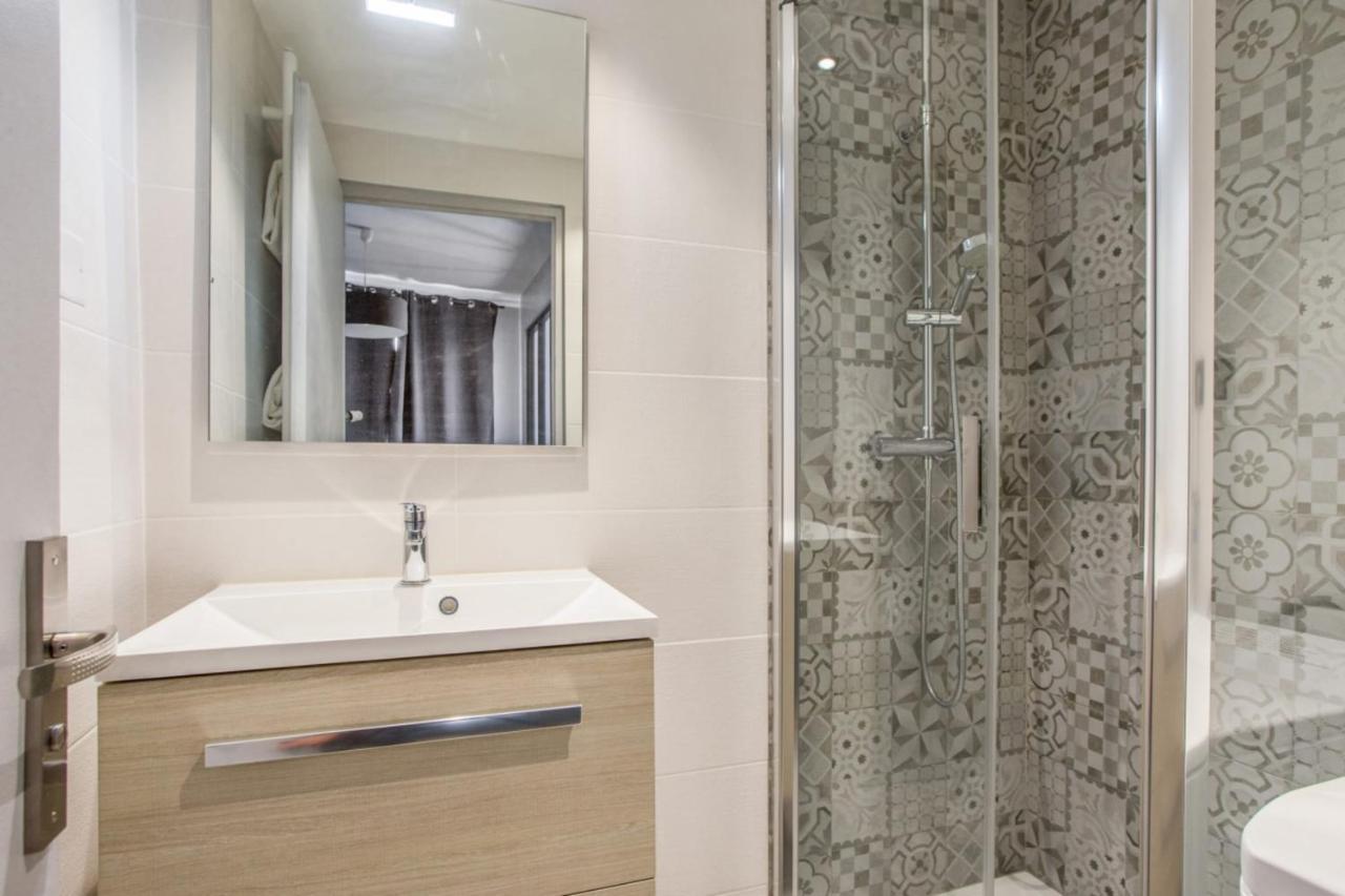 شقة Modern 1Br With Terrace And A Breathtaking View In آنسي المظهر الخارجي الصورة